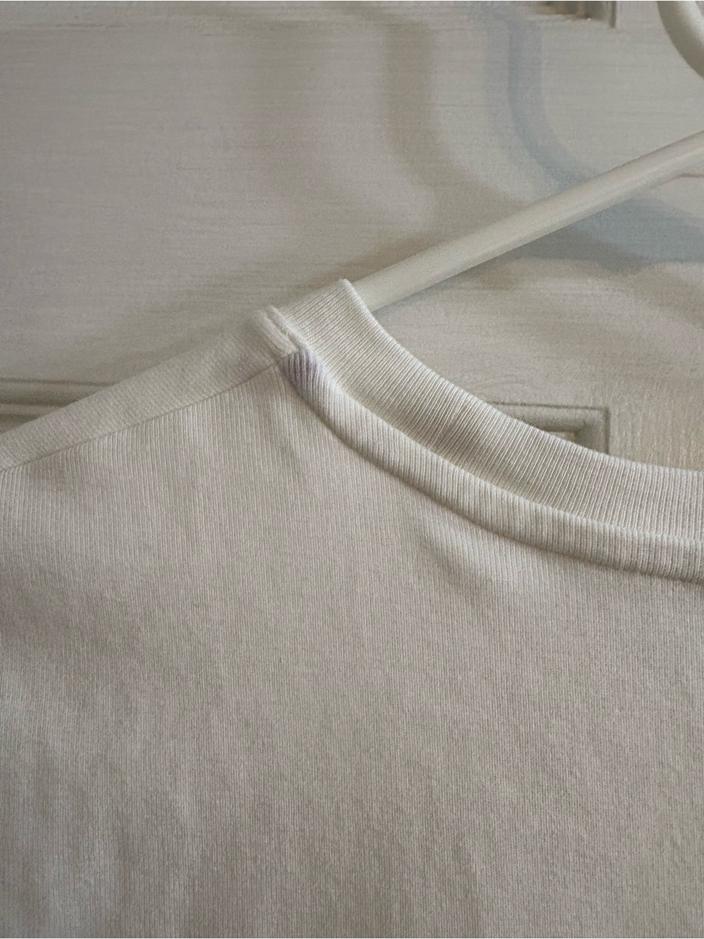 Uniqlo White Women's Crewneck Crop Top - Picture 4 of 4